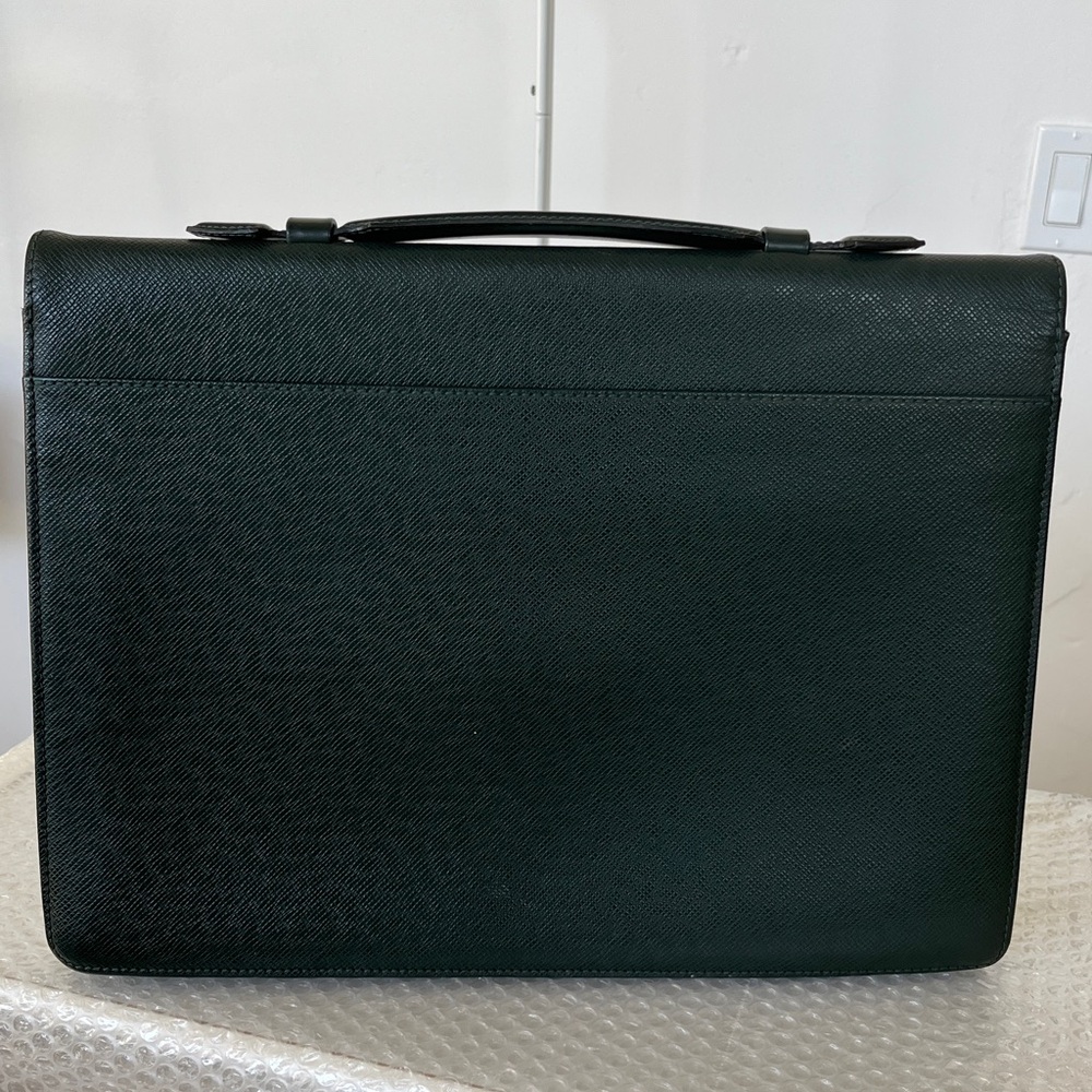 LV Taiga Leather Briefcase Unisex - Picture 2 of 11